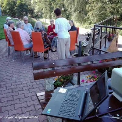 Seniorów zajęcia z psychologiem